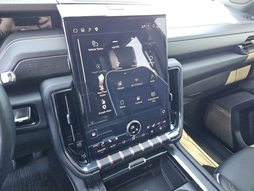 Used 2025 GMC Yukon AT4 Ultimate w/ LPO, Floor Liner Package AWD/4WD image 36