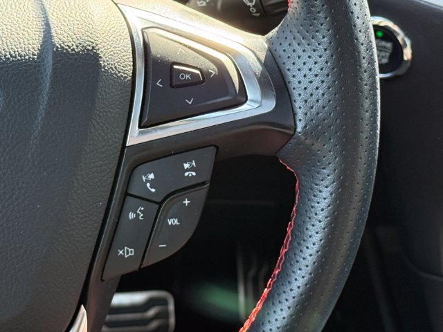 Certified 2024 Ford Edge ST-Line AWD/4WD image 30