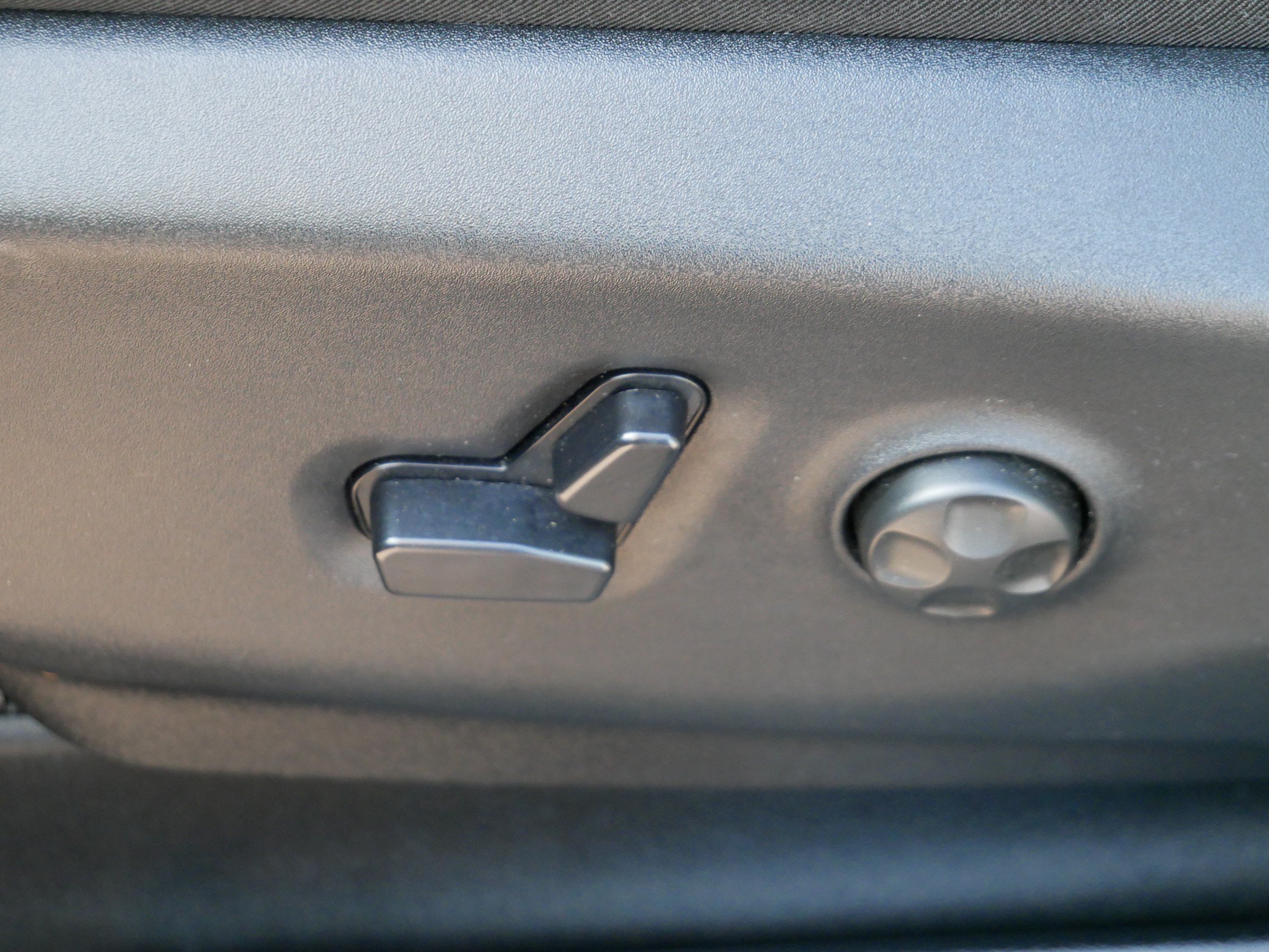 Used 2026 Chrysler Pacifica Limited w/ S Appearance Package FWD image 21
