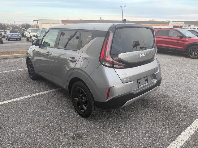 Used 2024 Kia Soul LX w/ Option Group 015 image 3
