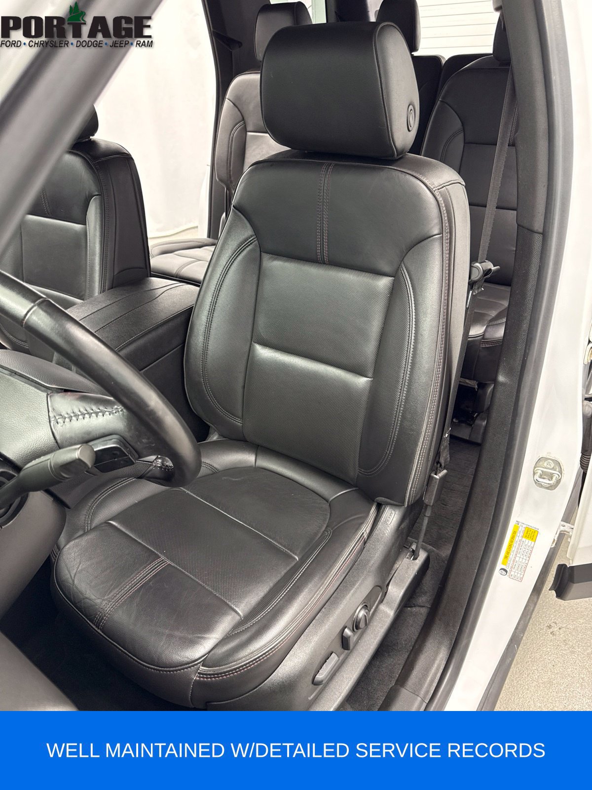 Used 2022 Chevrolet Traverse RS w/ LPO, Floor Liner Package AWD/4WD image 8