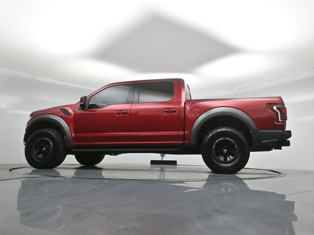 Certified 2017 Ford F150 Raptor w/ Equipment Group 802A Luxury image 61