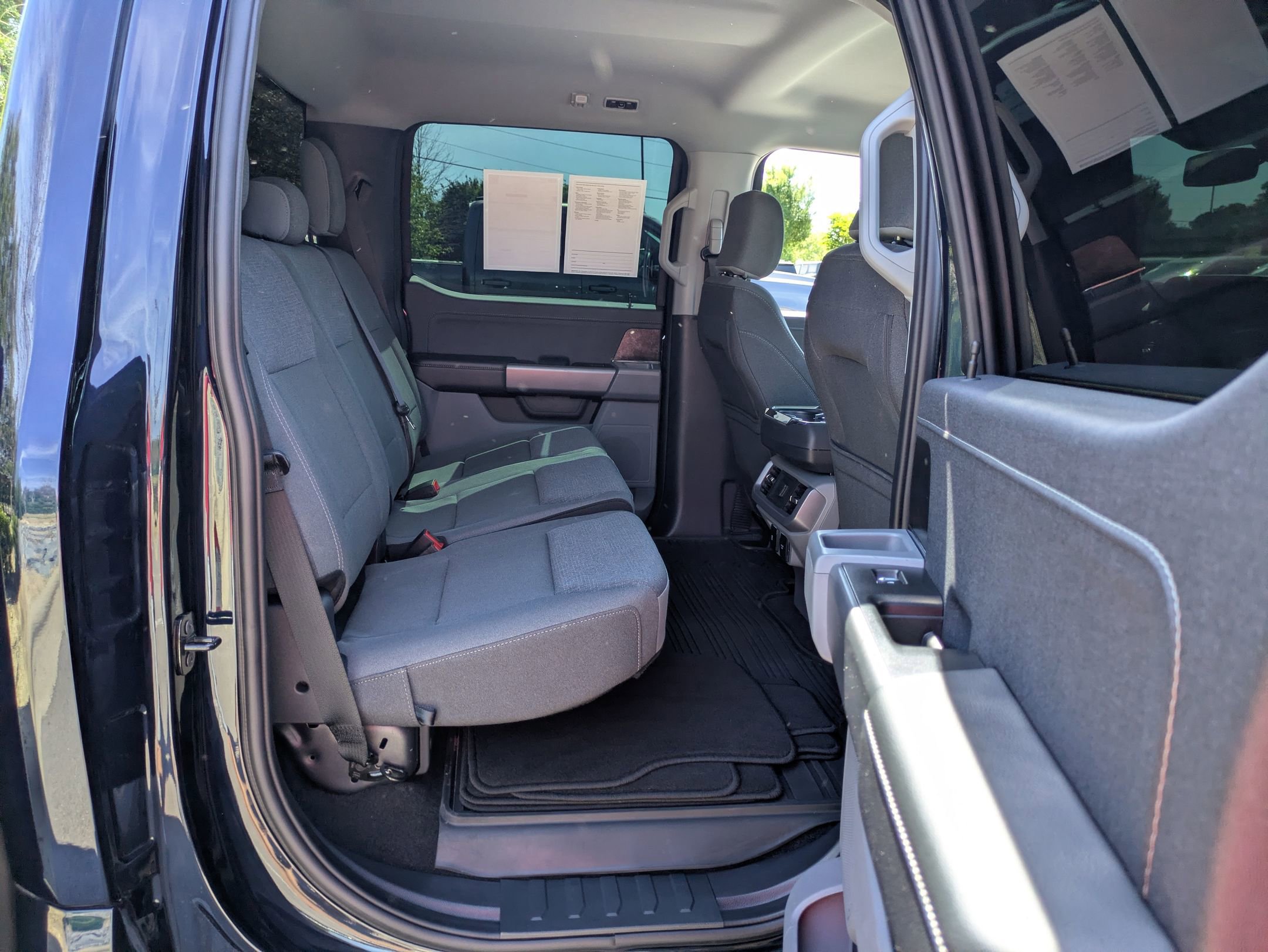 Certified 2025 Ford F150 Lightning XLT w/ Max Trailer Tow Package AWD/4WD image 39