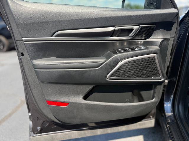 Used 2025 Kia Telluride S FWD image 5