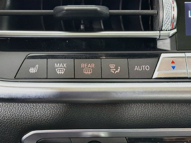 Used 2019 BMW X5 xDrive40i w/ Convenience Package AWD/4WD image 24