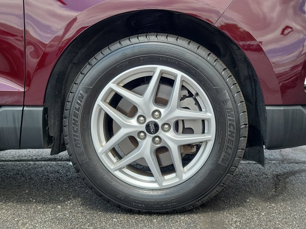 Certified 2023 Ford Edge SEL w/ Convenience Package AWD/4WD image 9