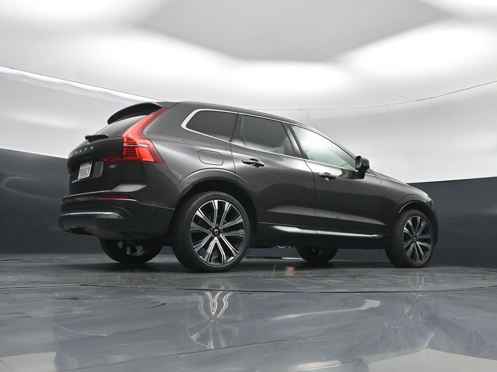 Used 2023 Volvo XC60 B5 Ultimate w/ Climate Package AWD/4WD image 45
