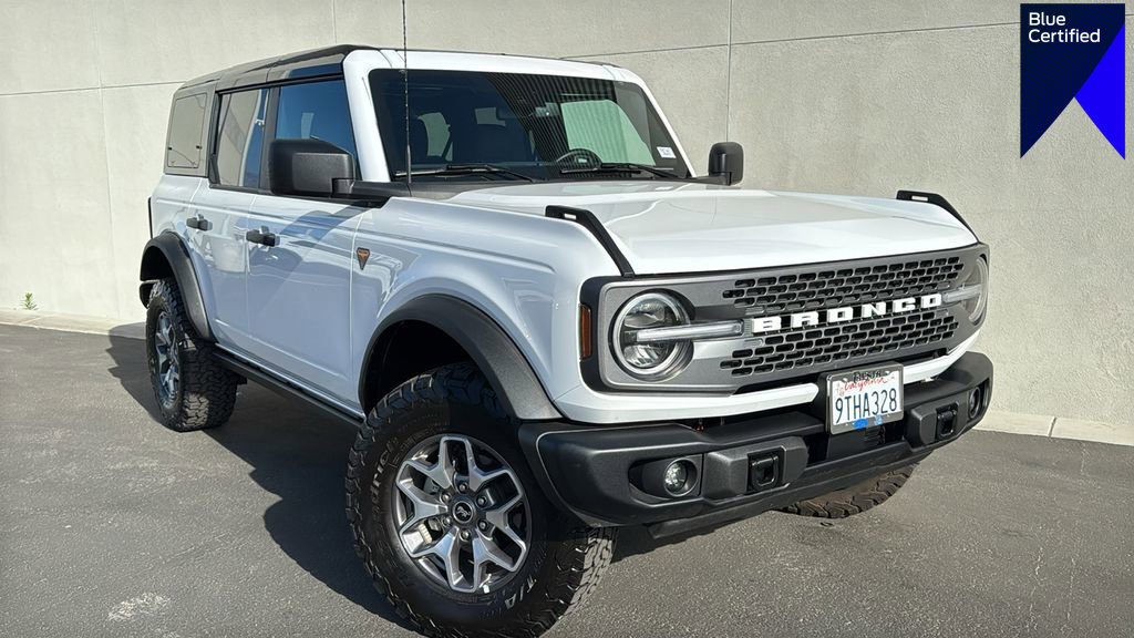Certified 2025 Ford Bronco Badlands image 1