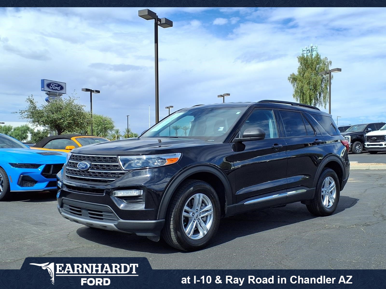 Certified 2024 Ford Explorer XLT w/ Equipment Group 202A