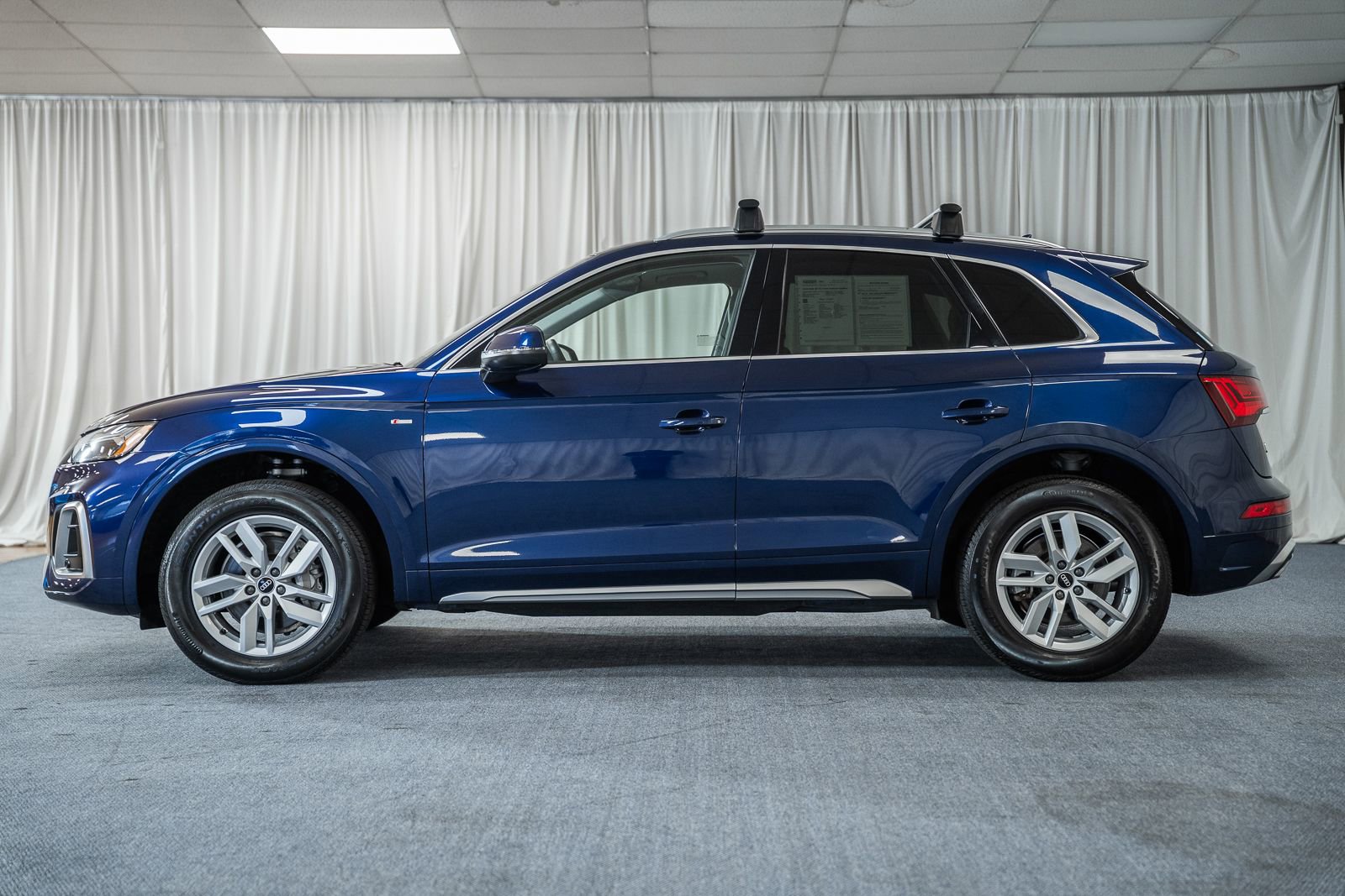 Used 2022 Audi Q5 2.0T Premium w/ Convenience Package AWD/4WD image 5