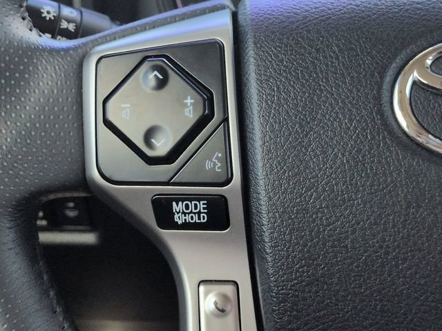 Used 2022 Toyota 4Runner SR5 Premium w/ Moonroof Package RWD image 25