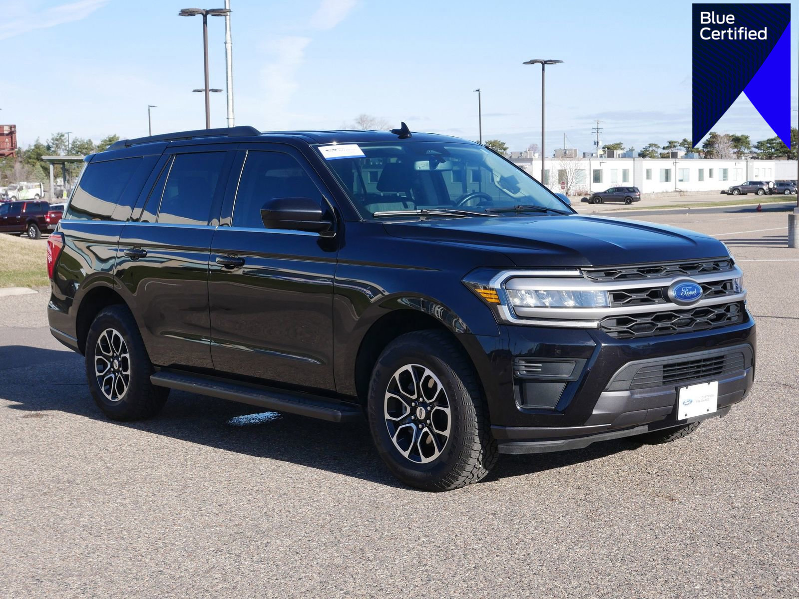 Certified 2024 Ford Expedition XLT image 1