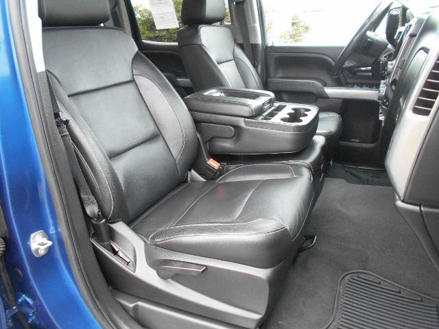 Used 2018 Chevrolet Silverado 1500 LT w/ All Star Edition AWD/4WD image 8