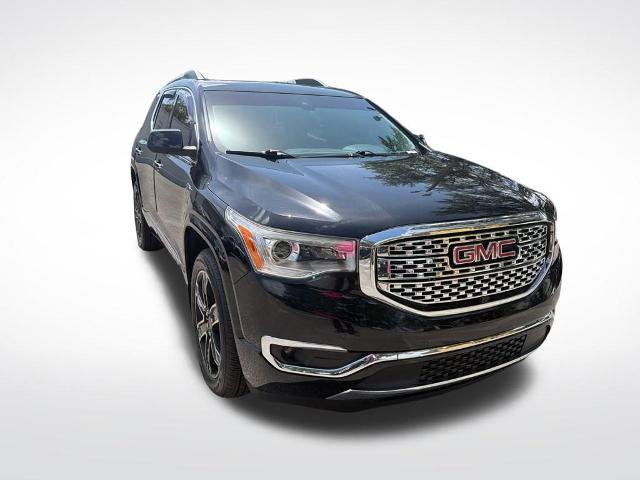 Used 2017 GMC Acadia Denali w/ Technology Package AWD/4WD image 2