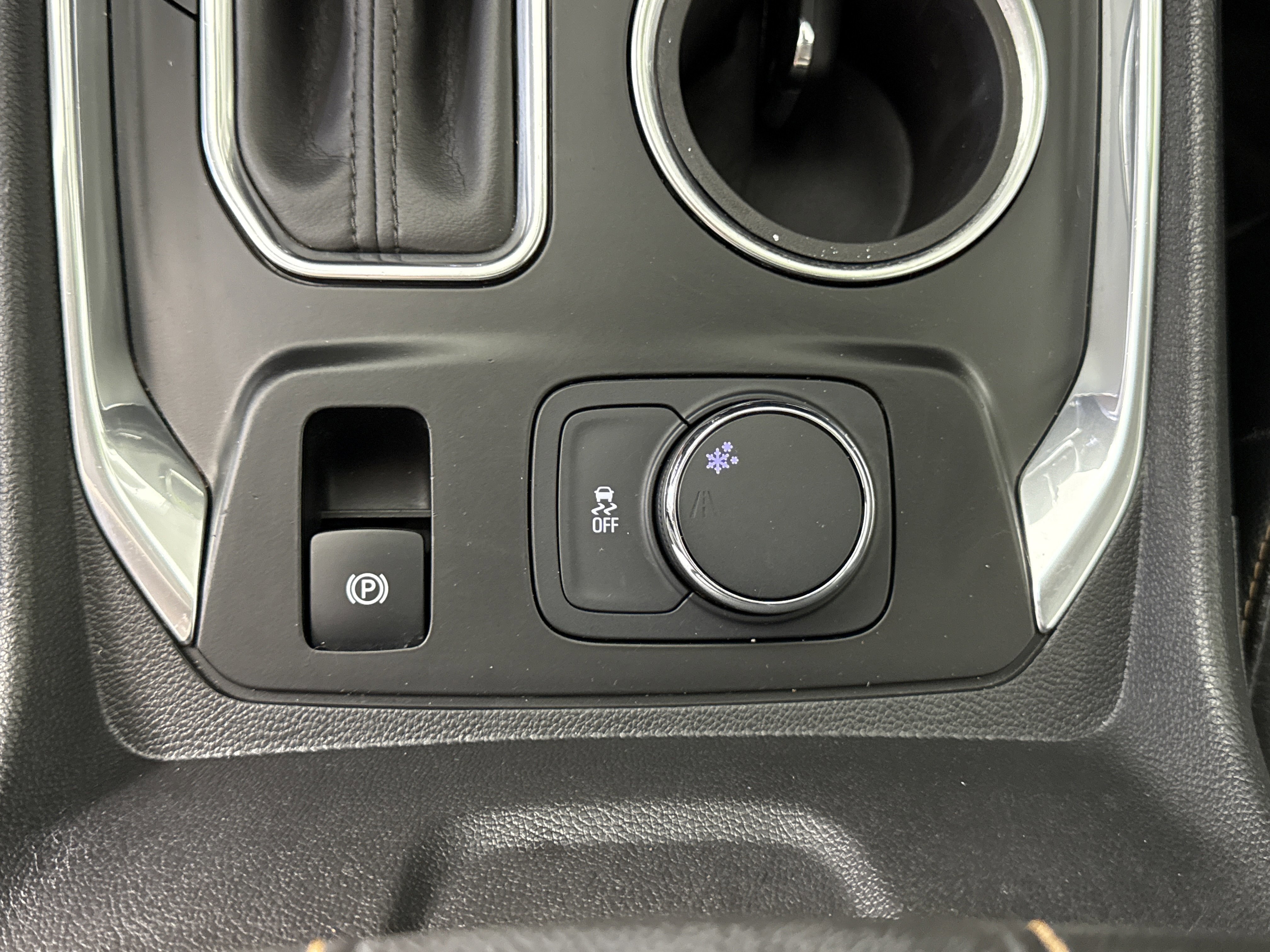 Used 2018 Chevrolet Traverse LT image 23