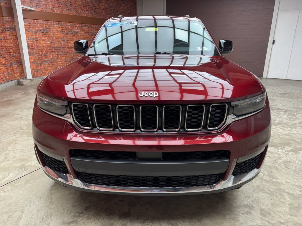 Used 2022 Jeep Grand Cherokee L Limited AWD/4WD image 8