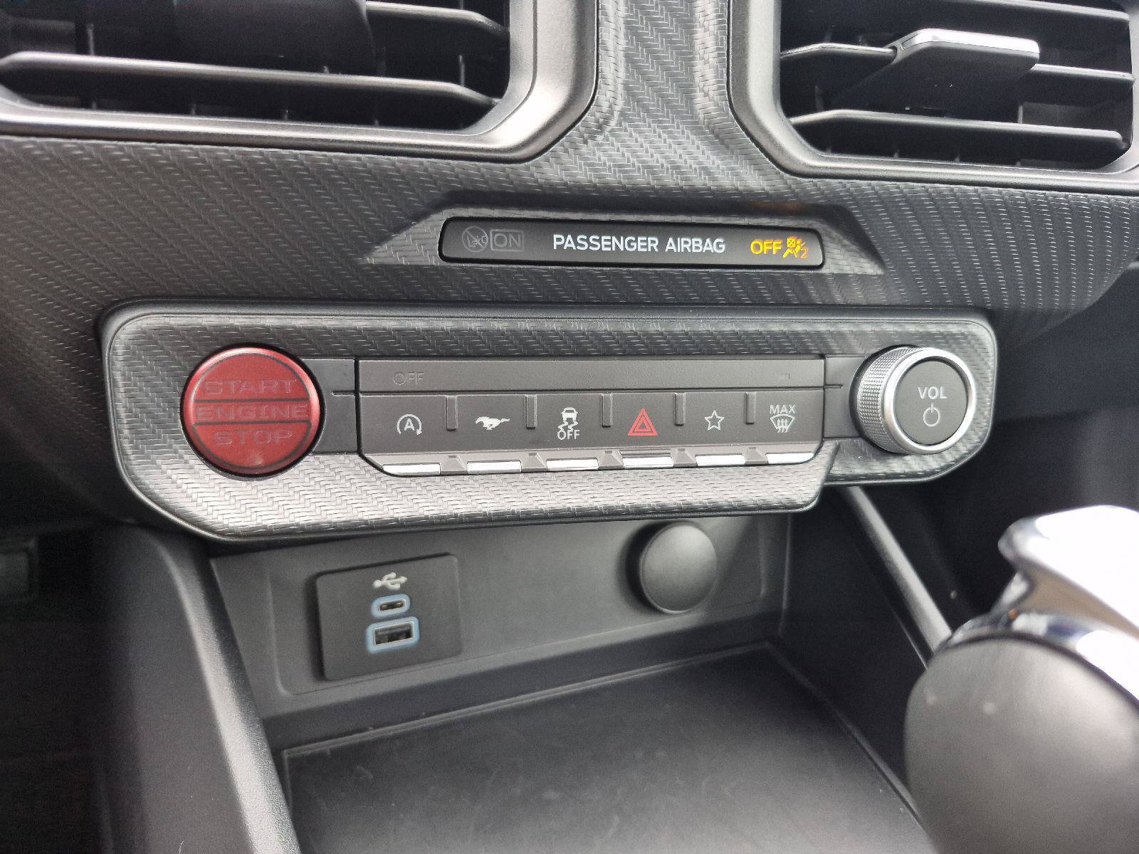 Certified 2024 Ford Mustang GT RWD image 8