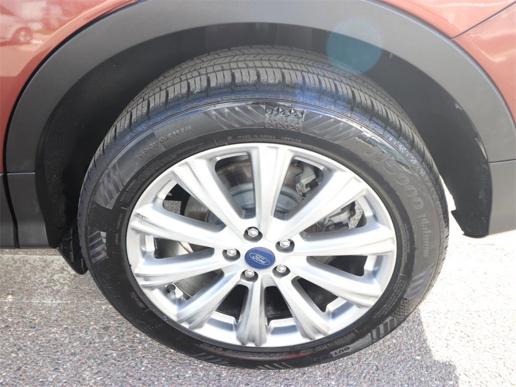 Certified 2018 Ford Escape Titanium w/ Ford Safe & Smart Package image 22