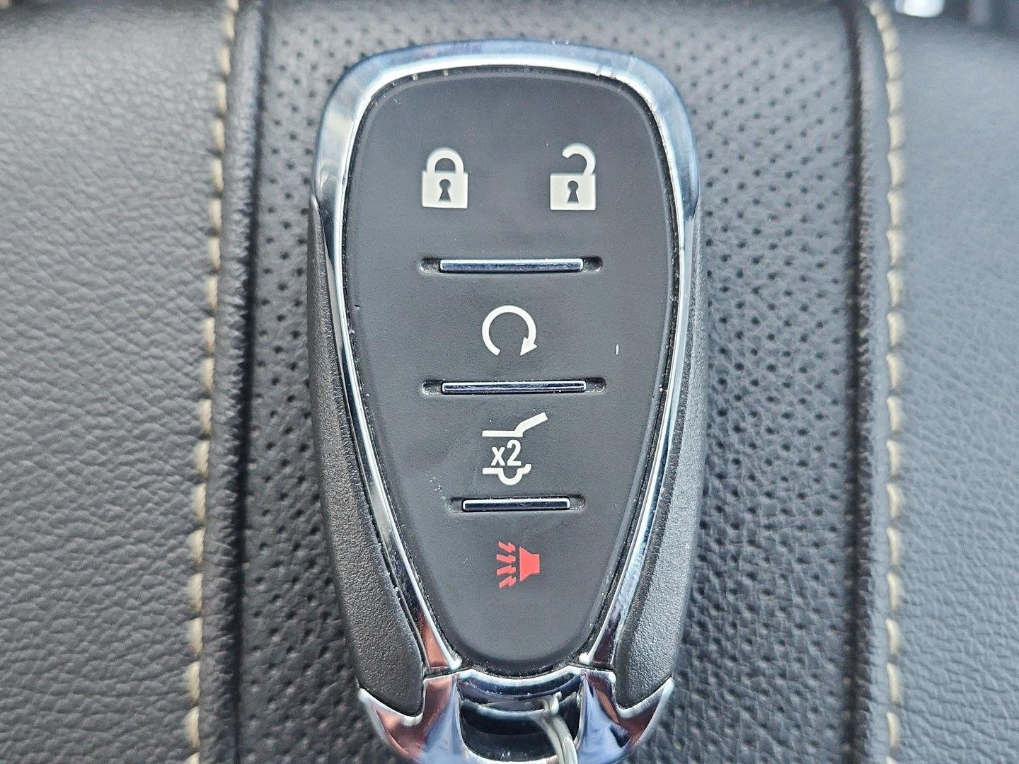 Used 2023 Chevrolet Traverse Premier AWD/4WD image 24