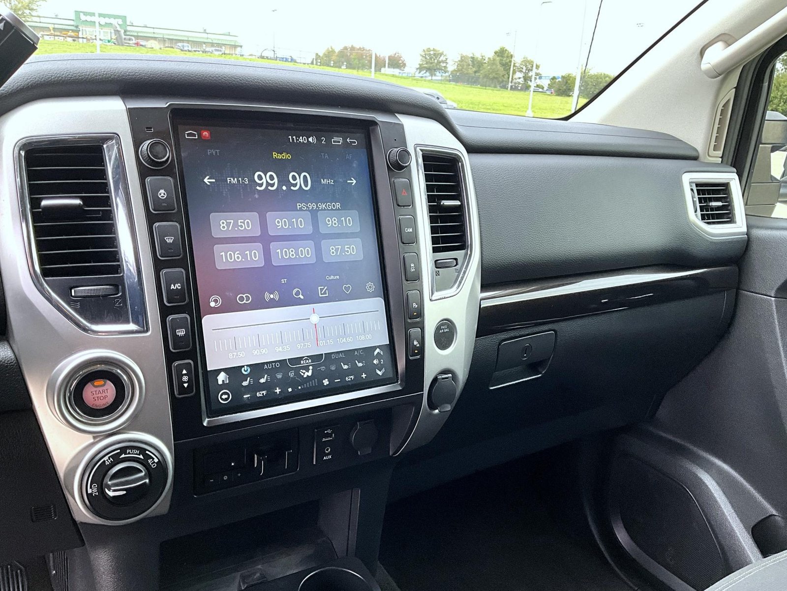 Used 2017 Nissan Titan SV AWD/4WD image 14