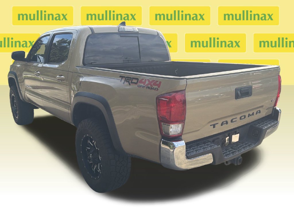 Used 2017 Toyota Tacoma TRD Off-Road w/ Tow Package (A/T) AWD/4WD image 9