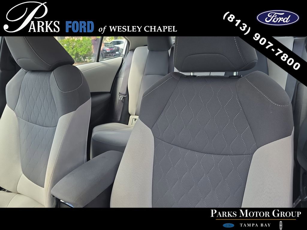 Used 2022 Toyota Corolla LE FWD image 19