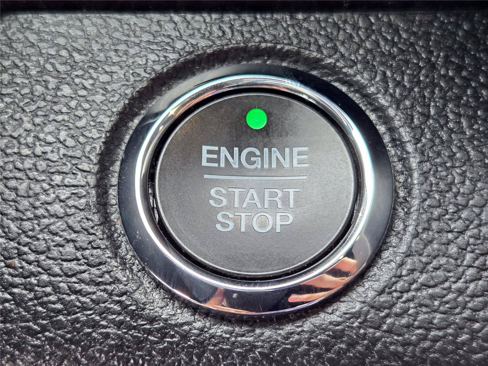 Certified 2019 Ford F150 Platinum w/ Equipment Group 701A Luxury AWD/4WD image 20