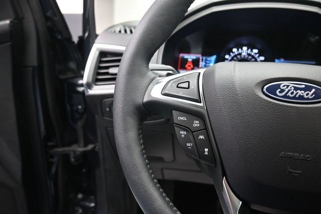 Certified 2024 Ford Edge Titanium w/ Equipment Group 301A AWD/4WD image 17