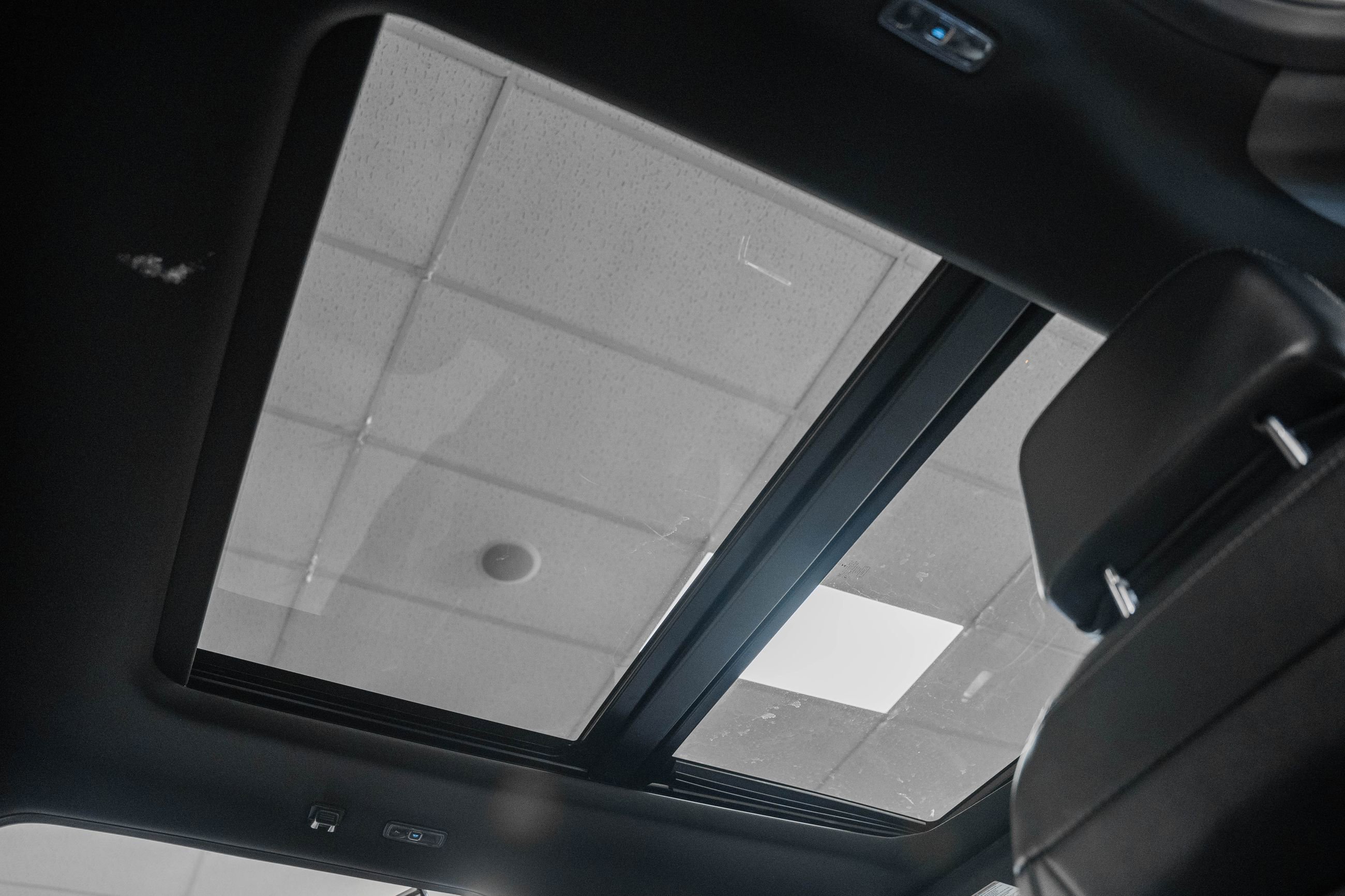 Certified 2023 Ford F150 Lariat w/ Equipment Group 502A High image 40