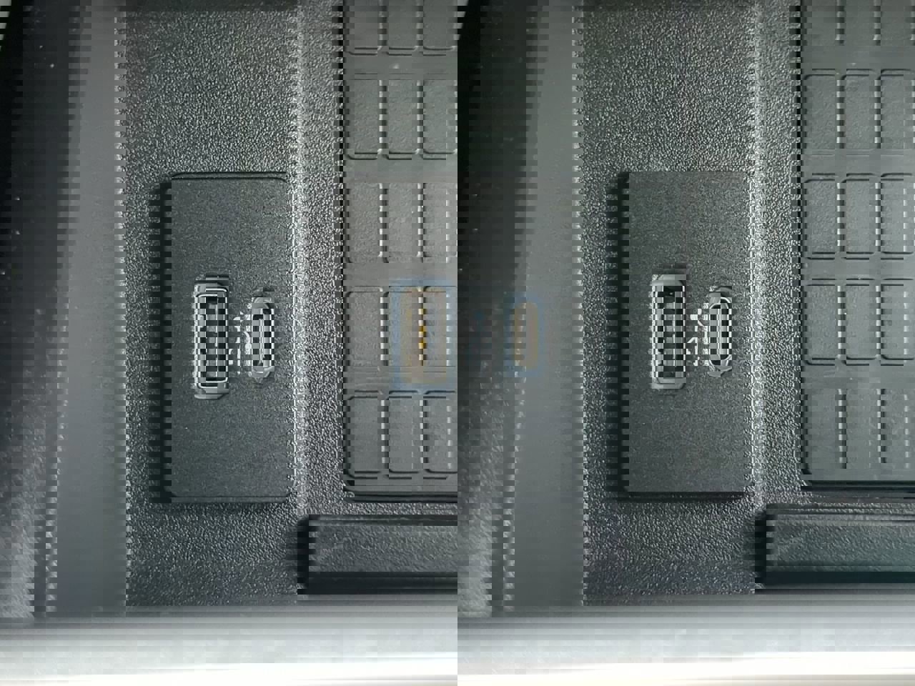 Certified 2020 Ford F450 Platinum w/ FX4 Off-Road Package image 21