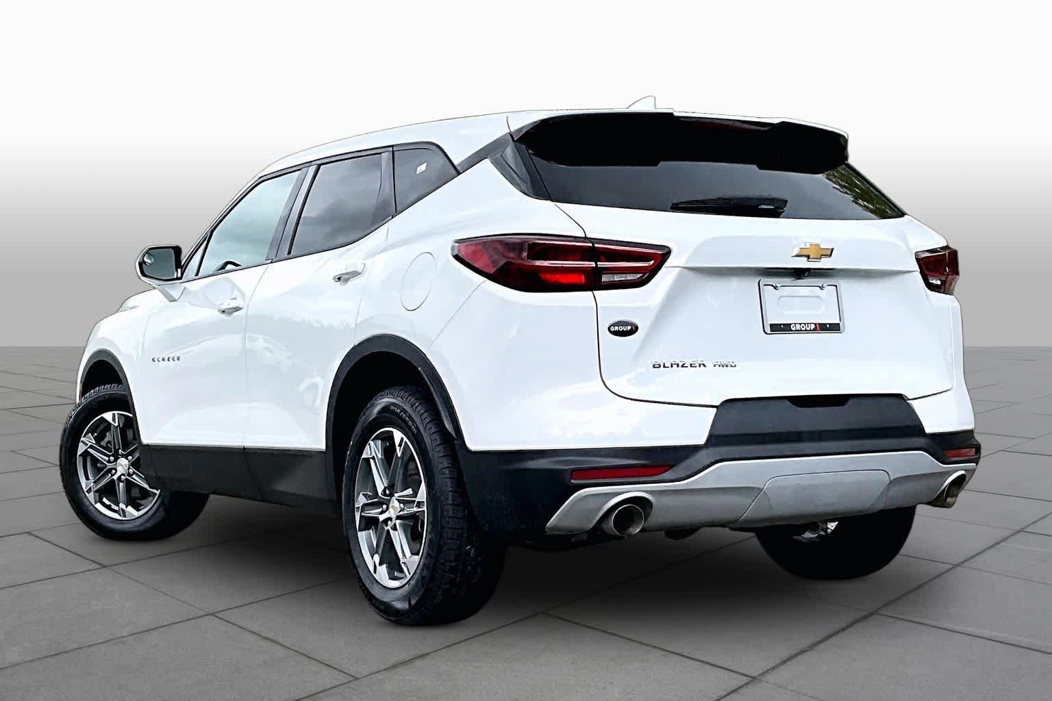 Used 2024 Chevrolet Blazer LT AWD/4WD image 12