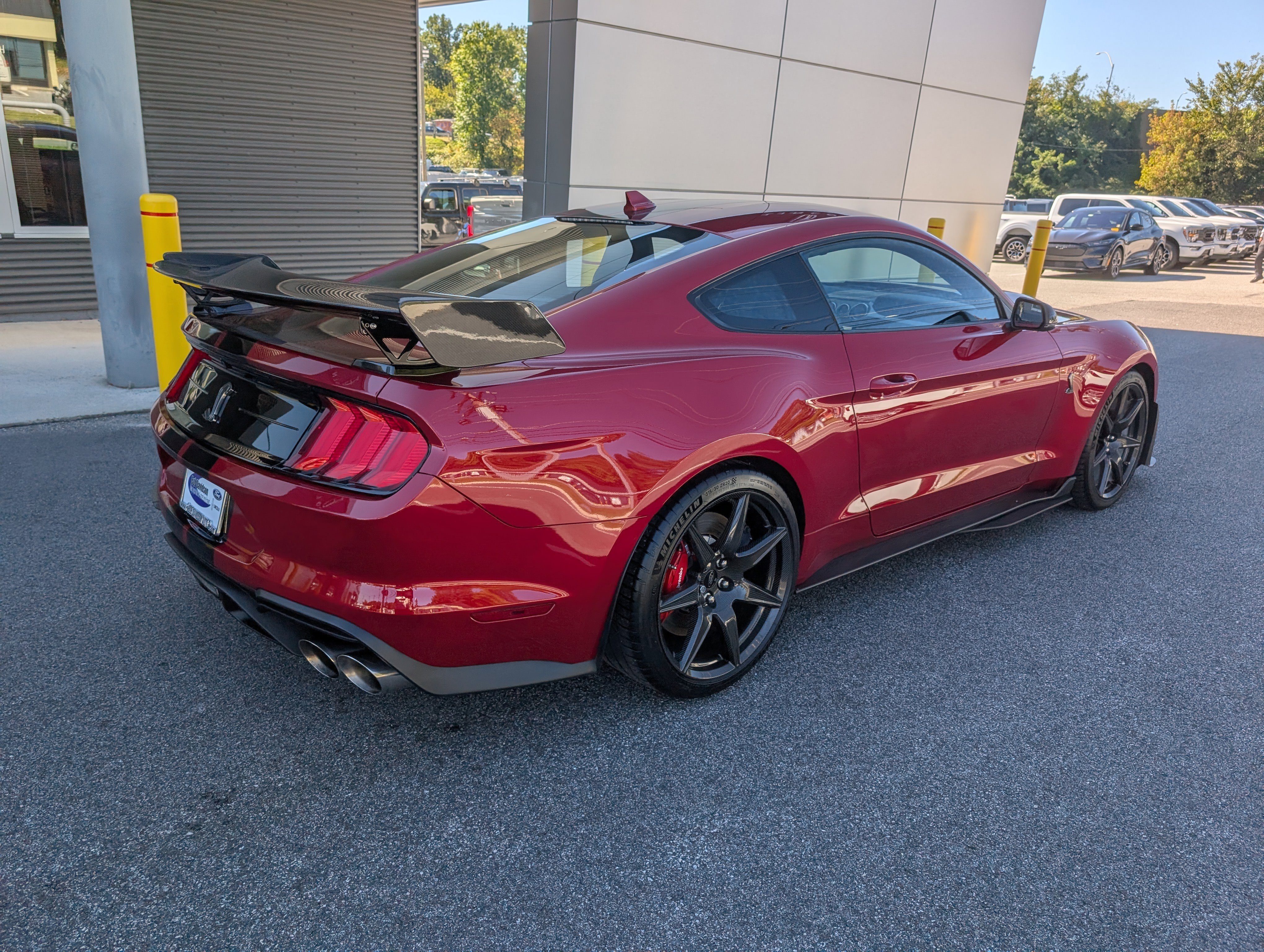 Certified 2021 Ford Mustang Shelby GT500 w/ Carbon Fiber Track Pack image 7