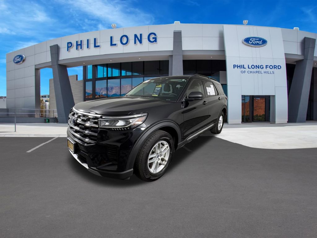 Certified 2025 Ford Explorer Active AWD/4WD image 1