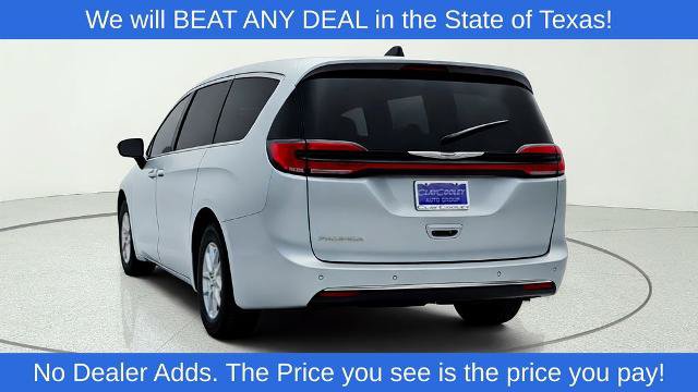 Used 2024 Chrysler Pacifica Touring-L FWD image 6