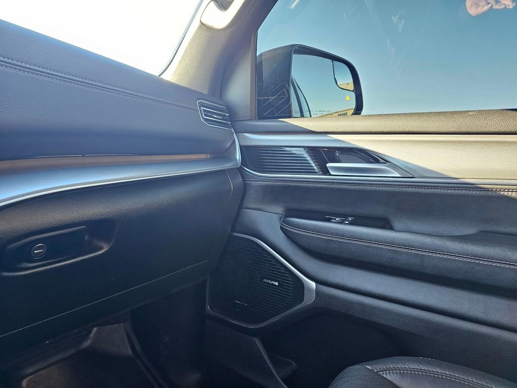 Used 2024 Jeep Wagoneer Series II image 29