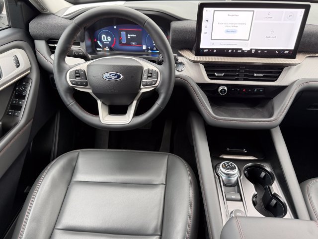 Certified 2025 Ford Explorer Active w/ Active Comfort Package AWD/4WD image 8