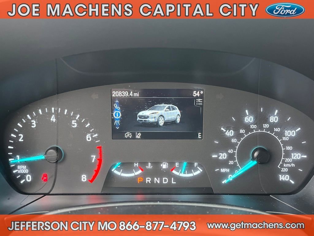 Certified 2022 Ford Escape SE w/ SE Sport Appearance Package image 17