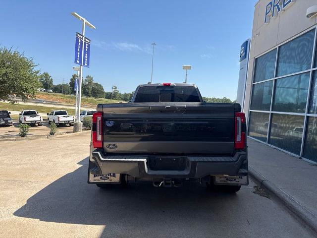 Certified 2025 Ford F450 Platinum w/ FX4 Off-Road Package AWD/4WD image 6