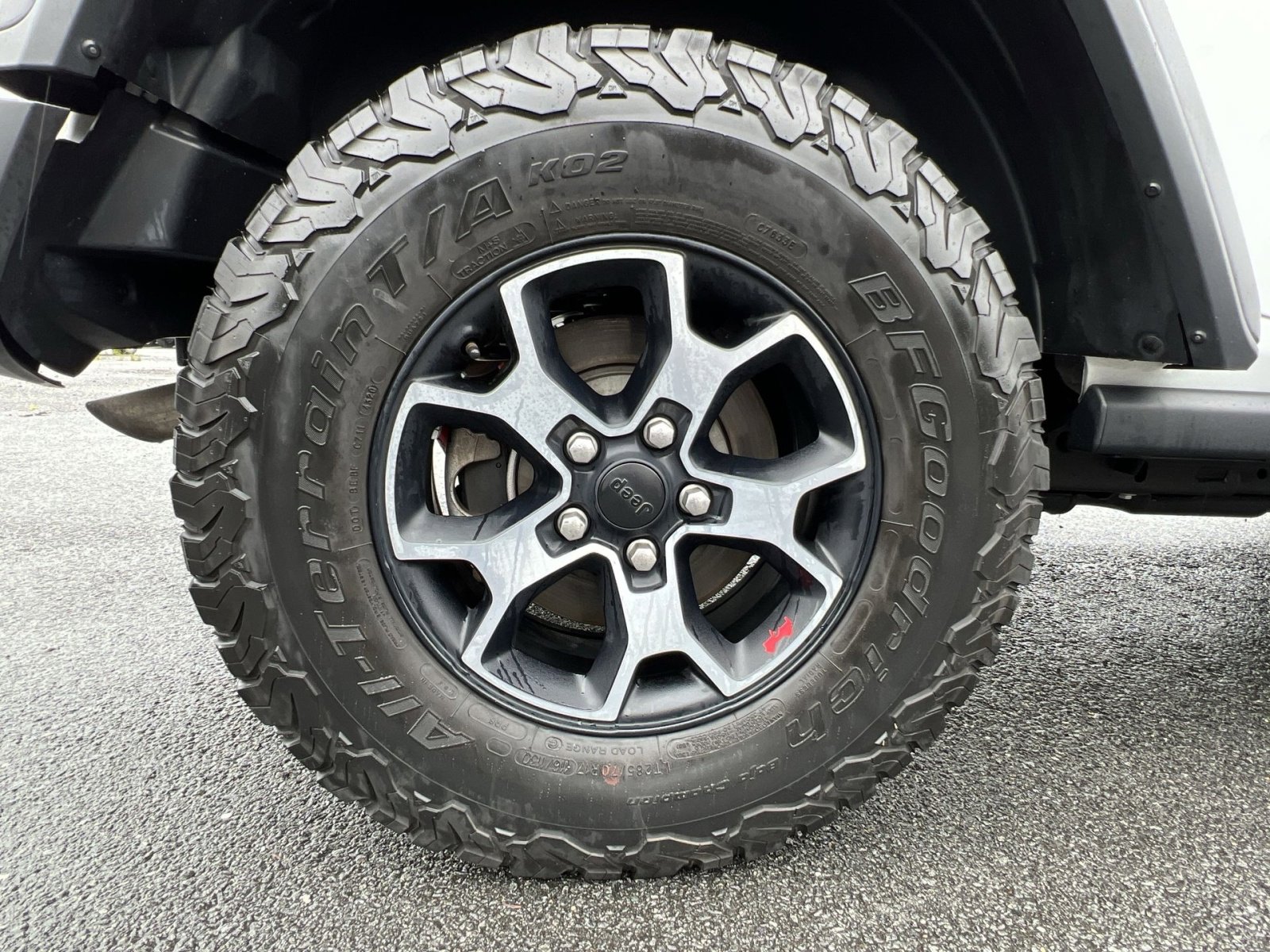 Used 2021 Jeep Wrangler Unlimited Rubicon w/ Cold Weather Group AWD/4WD image 20