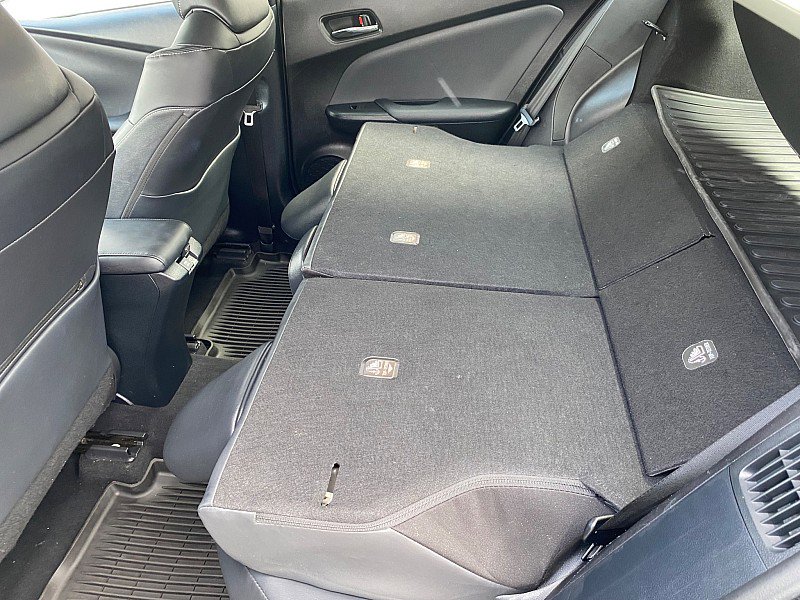 Used 2022 Toyota Prius Prime Limited image 39