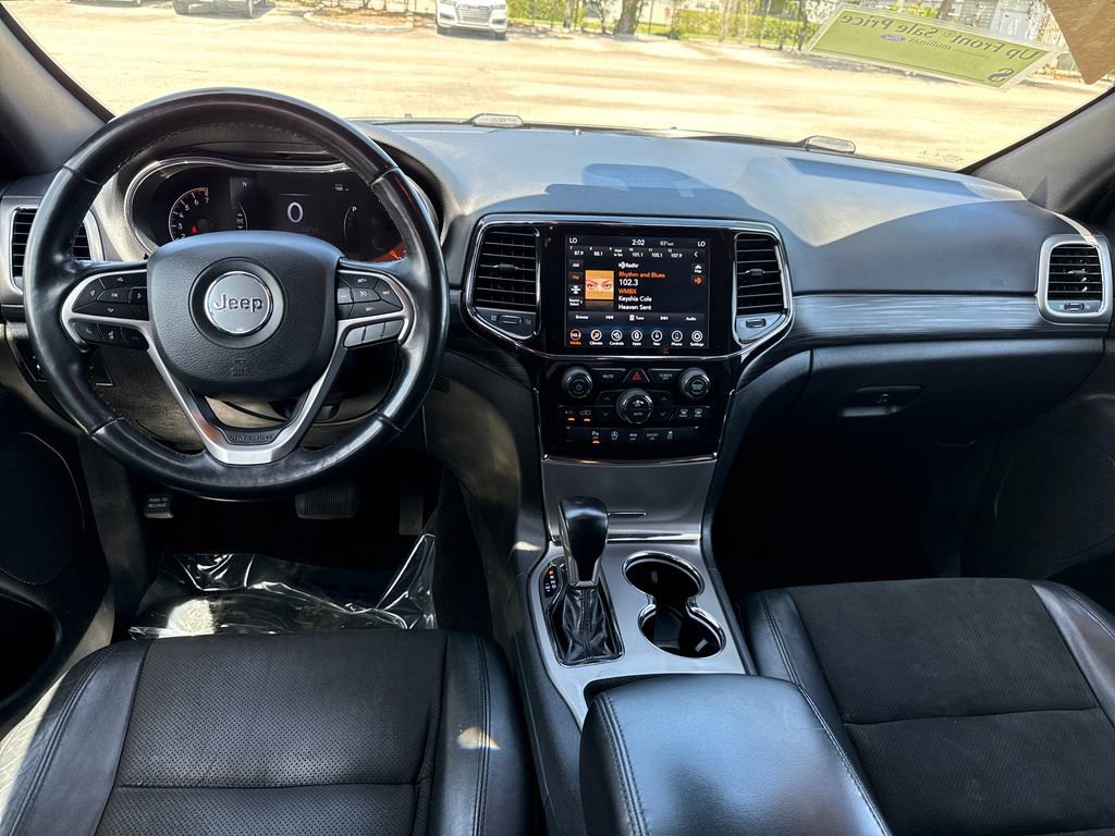 Used 2021 Jeep Grand Cherokee Laredo X image 6