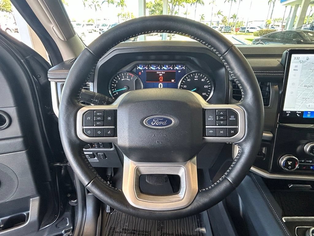 Certified 2024 Ford Expedition XLT RWD image 15