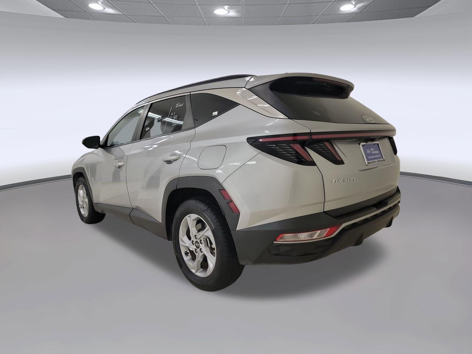 Used 2023 Hyundai Tucson SEL FWD image 3