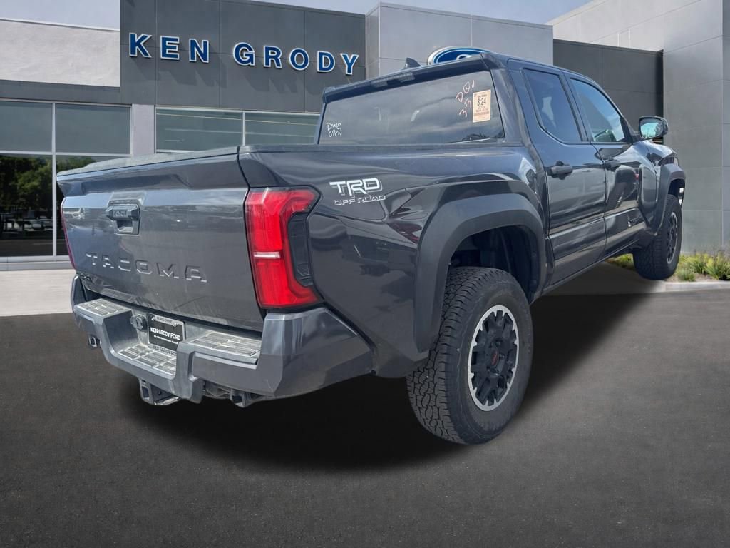 Used 2024 Toyota Tacoma TRD Off-Road image 2