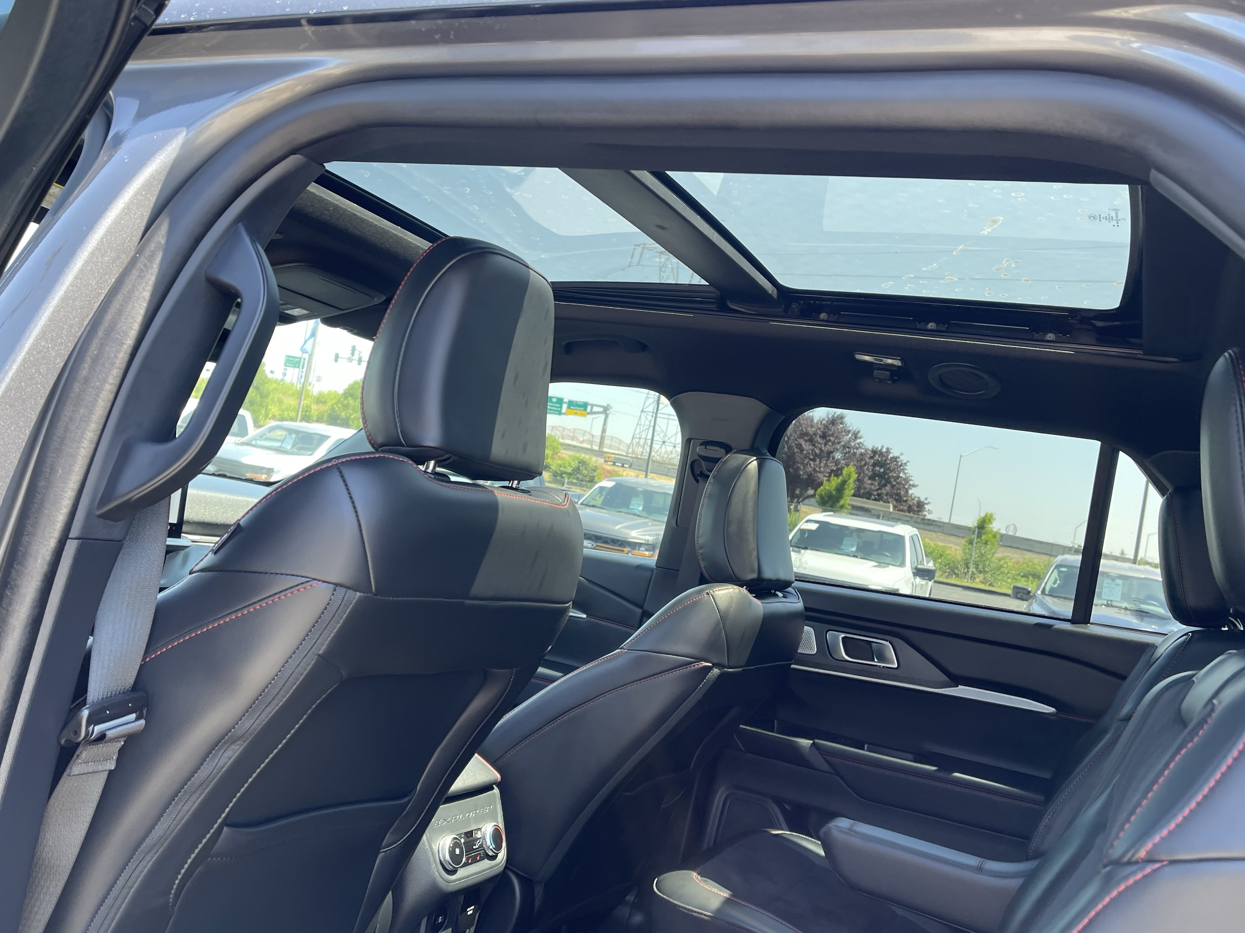 Certified 2025 Ford Explorer ST w/ Sun And Sound Package AWD/4WD image 13