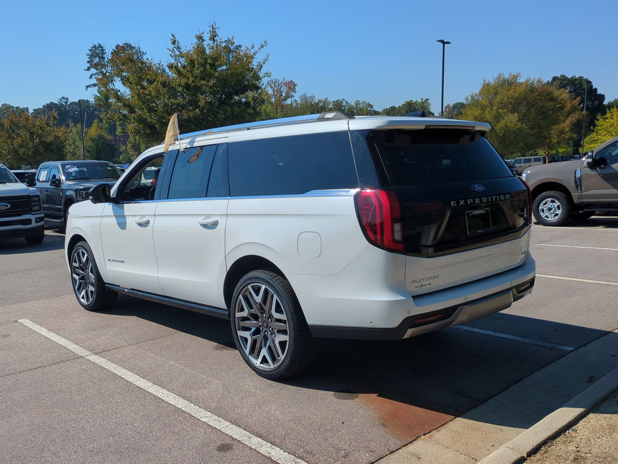 Certified 2025 Ford Expedition Max Platinum w/ Platinum Ultimate Package AWD/4WD image 6