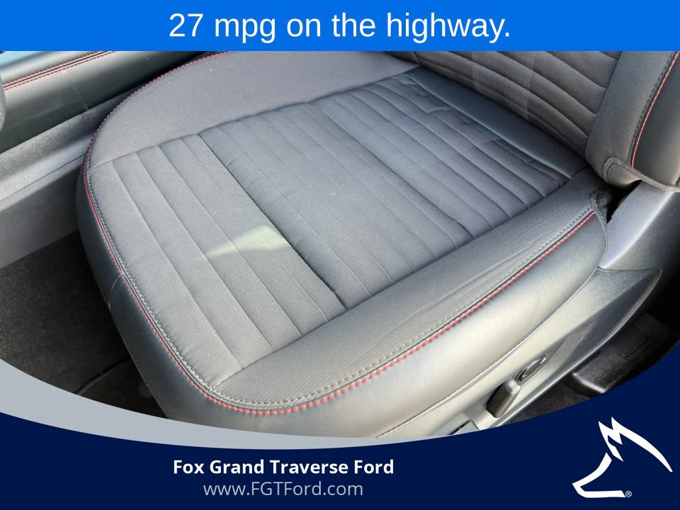 Certified 2025 Ford Explorer ST-Line AWD/4WD image 14