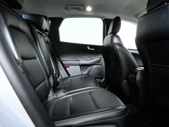 Certified 2025 Ford Escape Platinum AWD/4WD image 10
