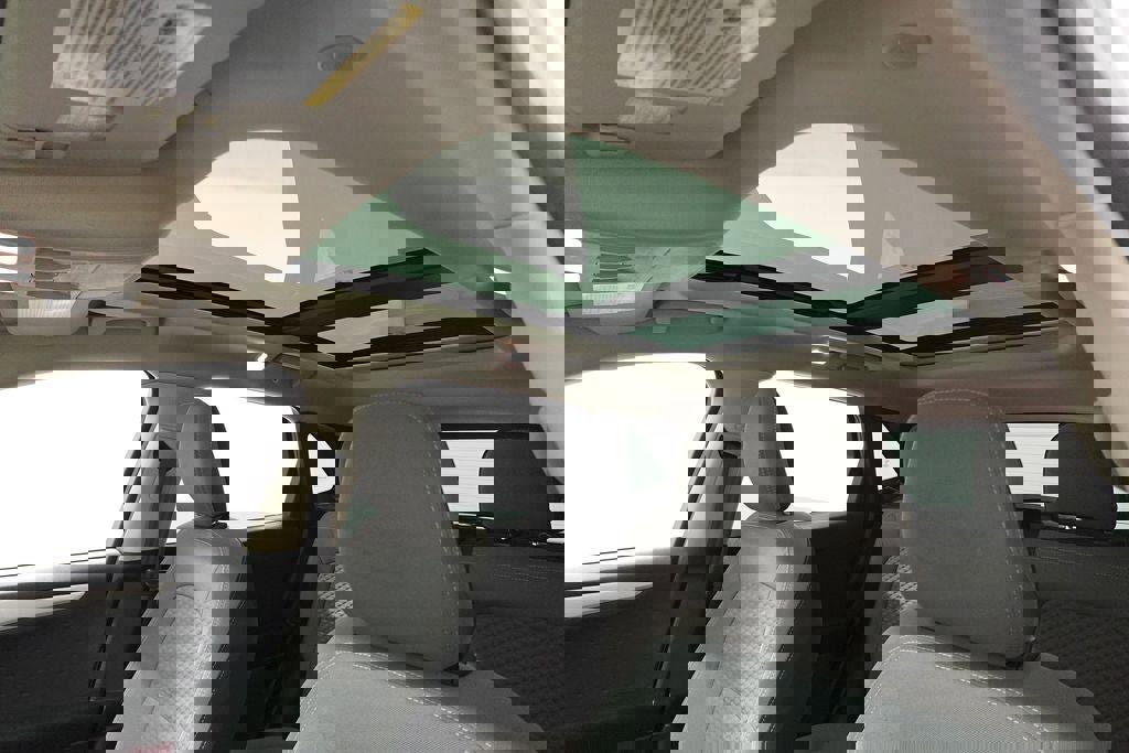 Certified 2020 Ford Escape SE image 13