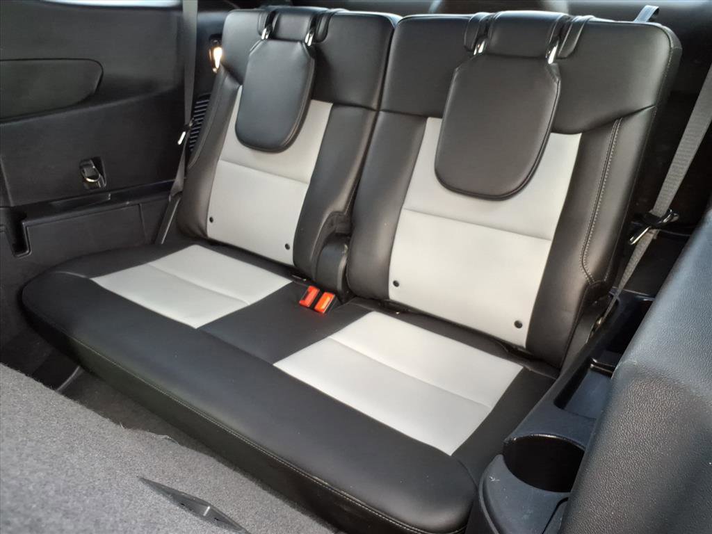 Certified 2022 Ford Explorer XLT w/ Equipment Group 202A image 13